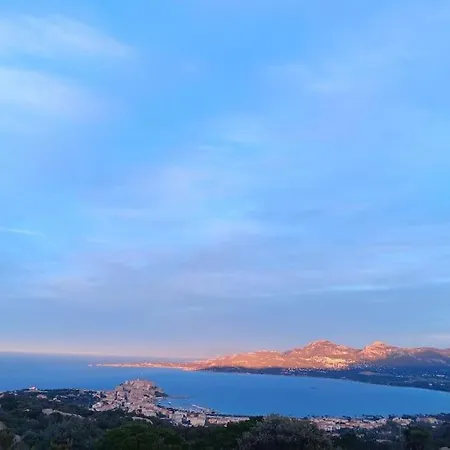T2 Calvi Centre